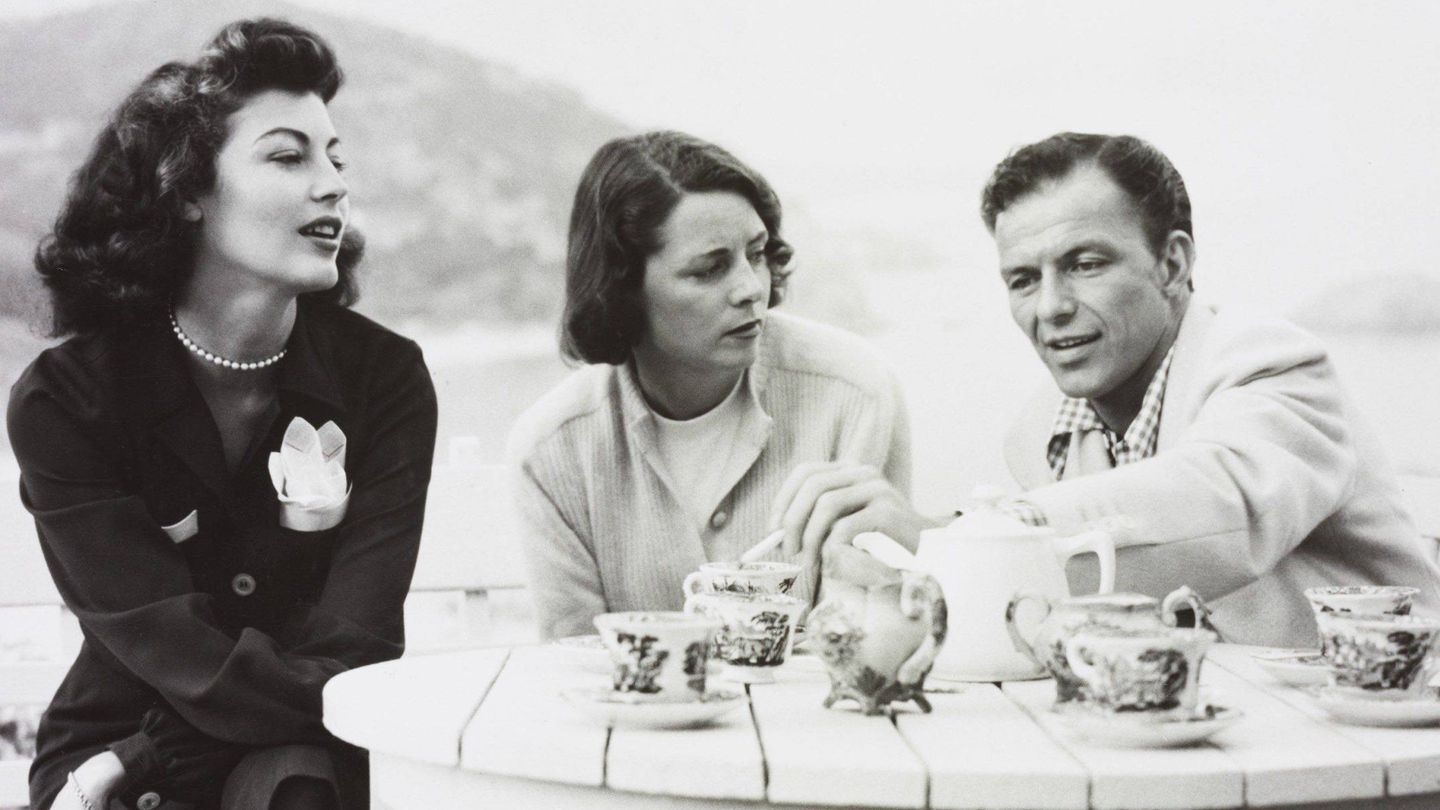 Ava Gardner y Sinatra, en Tossa de Mar junto a la mujer de uno de los ejecutivos de Romulus Films. (CP)