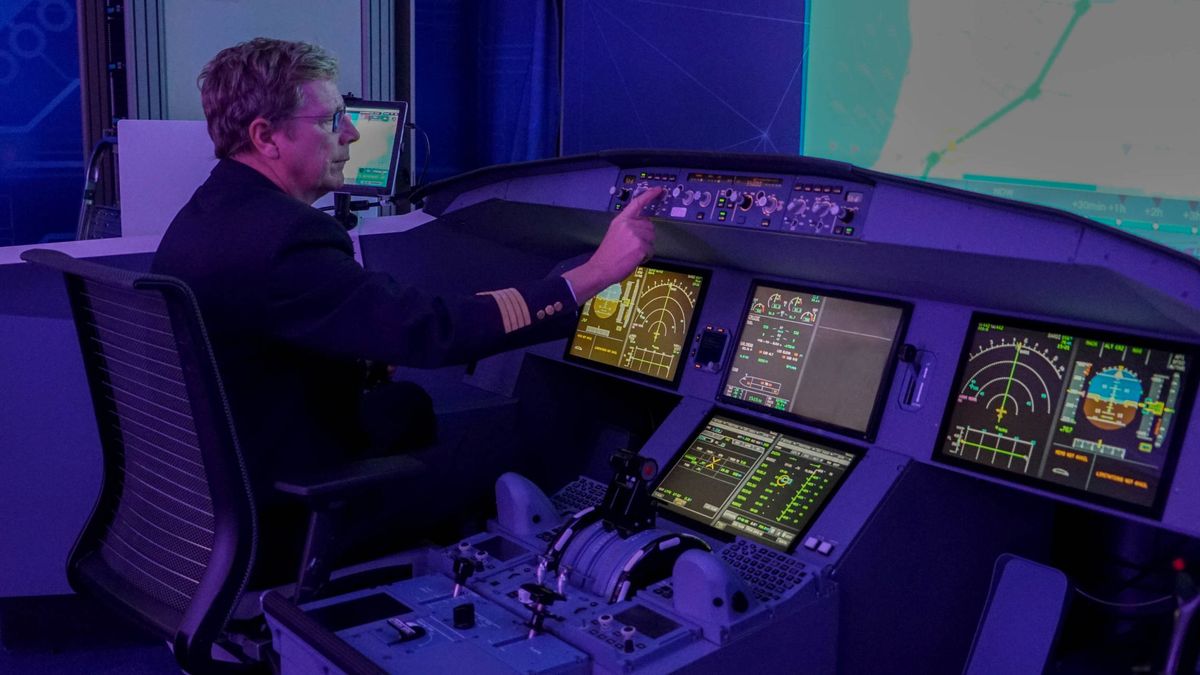 Un Tesla con alas: así es 'volar' en el avión del futuro que cambiará botones por pantallas