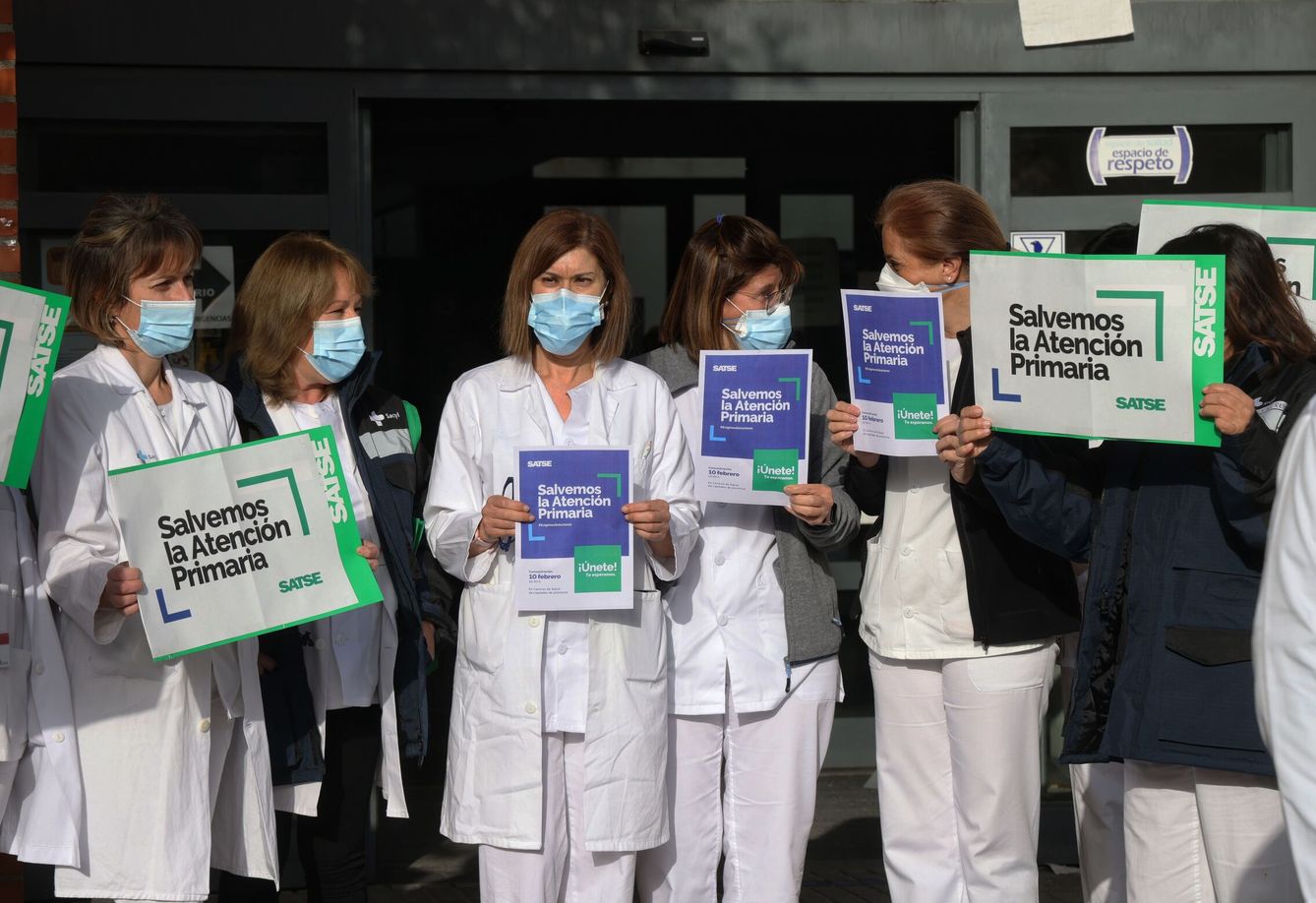 Manifestación de enfermeras en Castilla y León. (EFE/Alberto Mingueza)