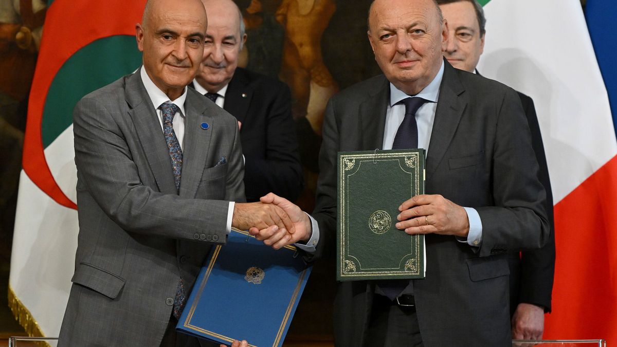 Argelia exhibe su "luna de miel" con Italia mientras va recortando la relación con España