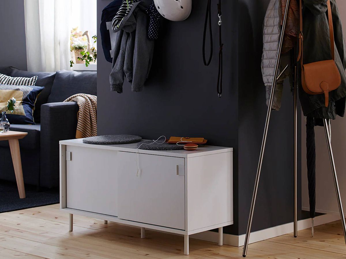 híbrido Picasso Universidad Ideal para recibidores pequeños, este mueble de Ikea puede ser la solución  para tu casa