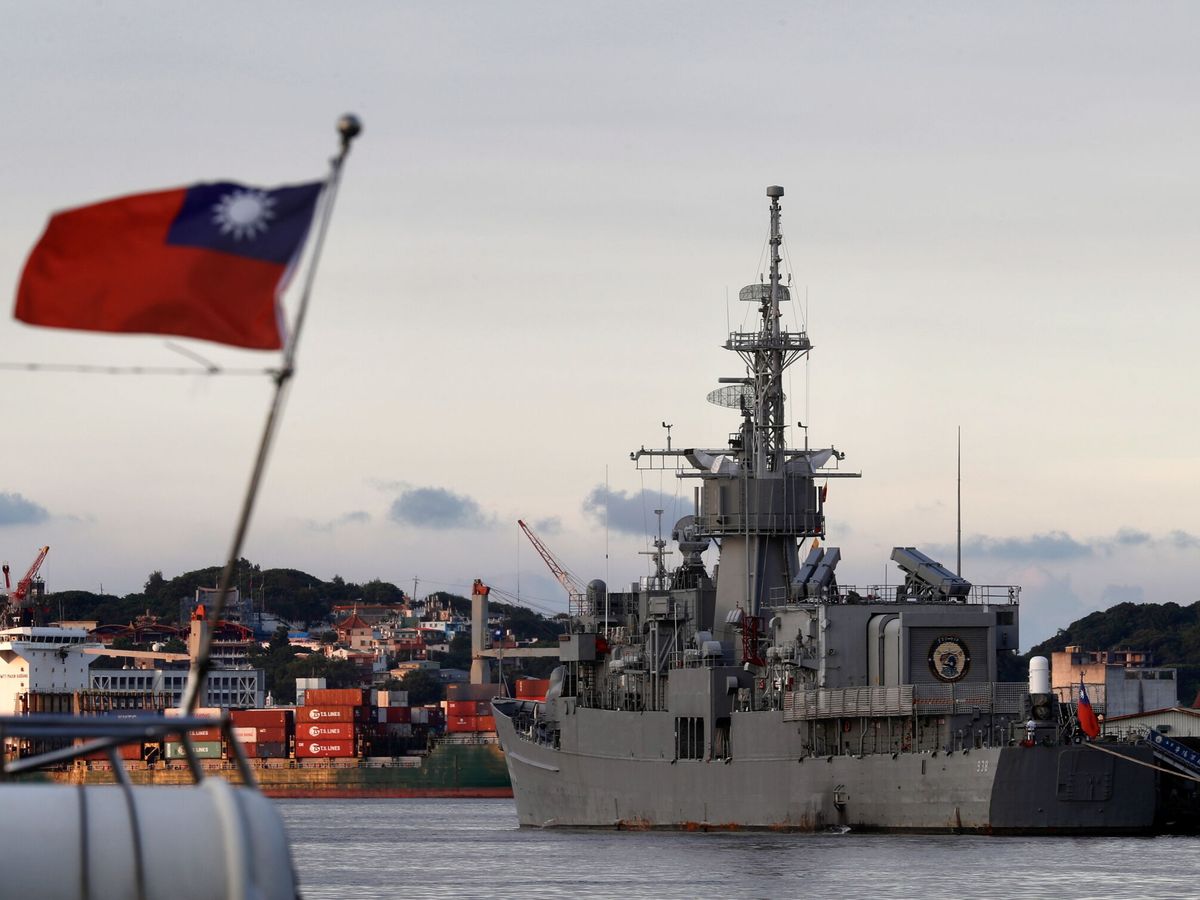 Foto: Un barco de la armada de Taiwán en el puerto de Keelung. (EFE/Ritchie B. Tongo)