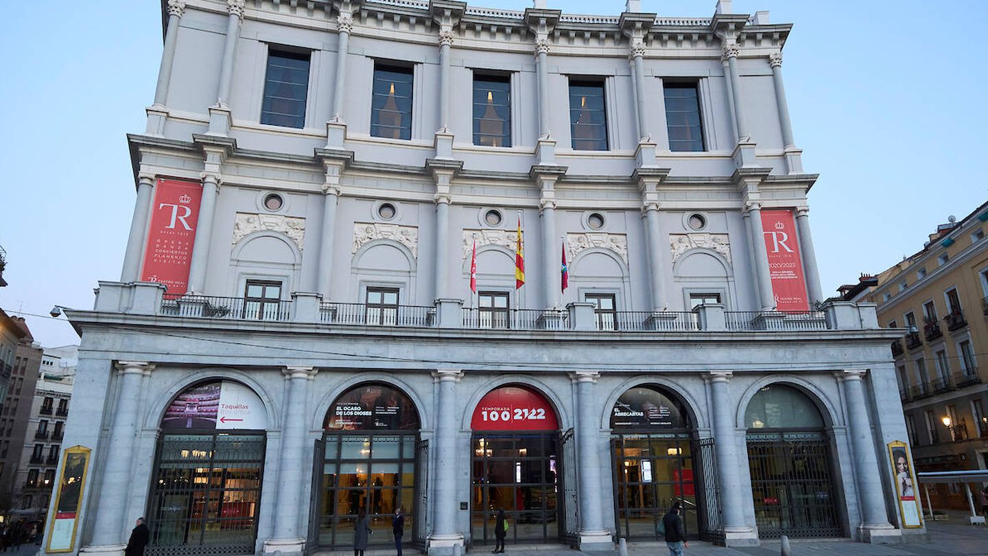 Fachada del Teatro Real. (Limited Pictures)