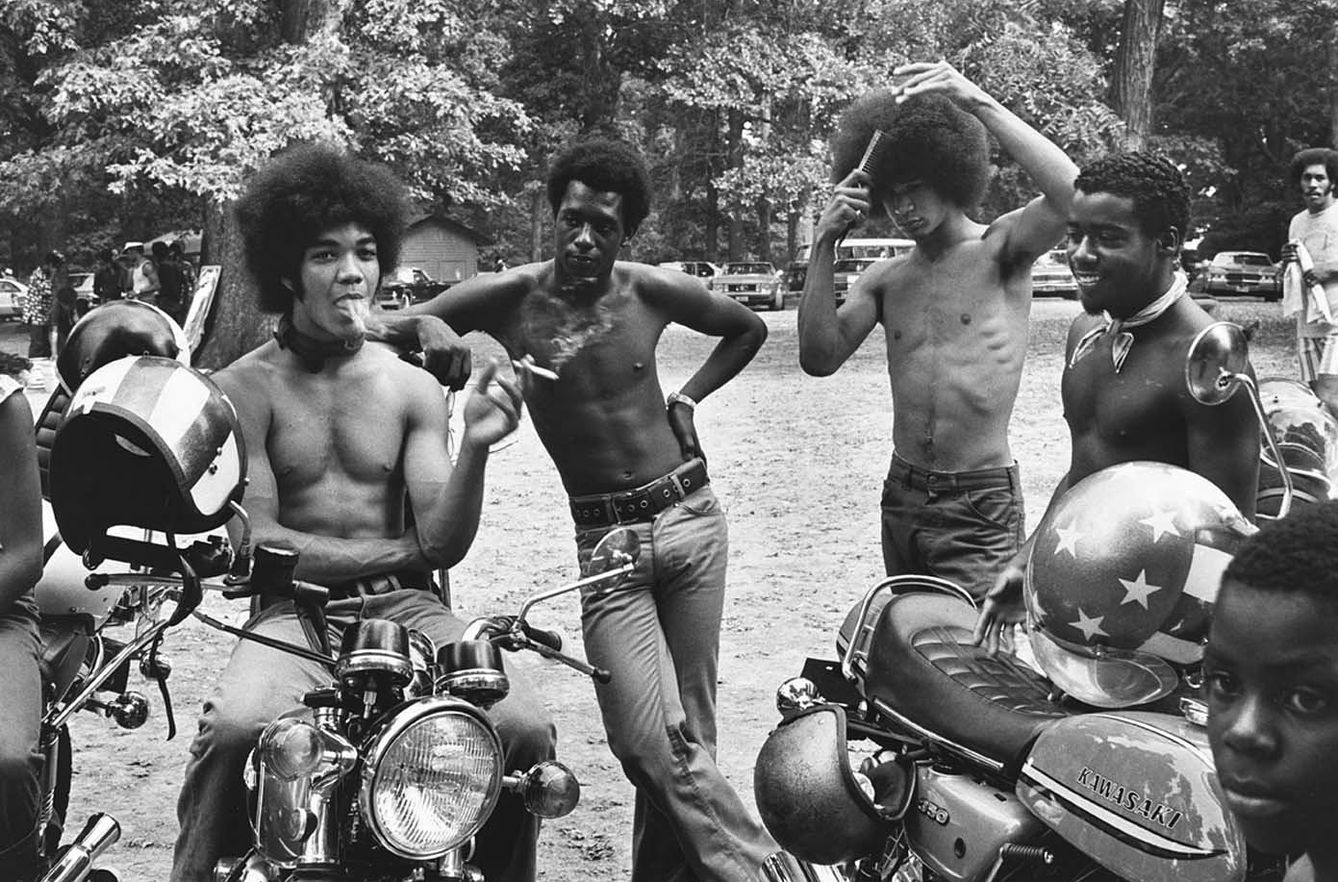 Foto: Motoristas afroamericanos en los años sesenta (Roland Freeman)