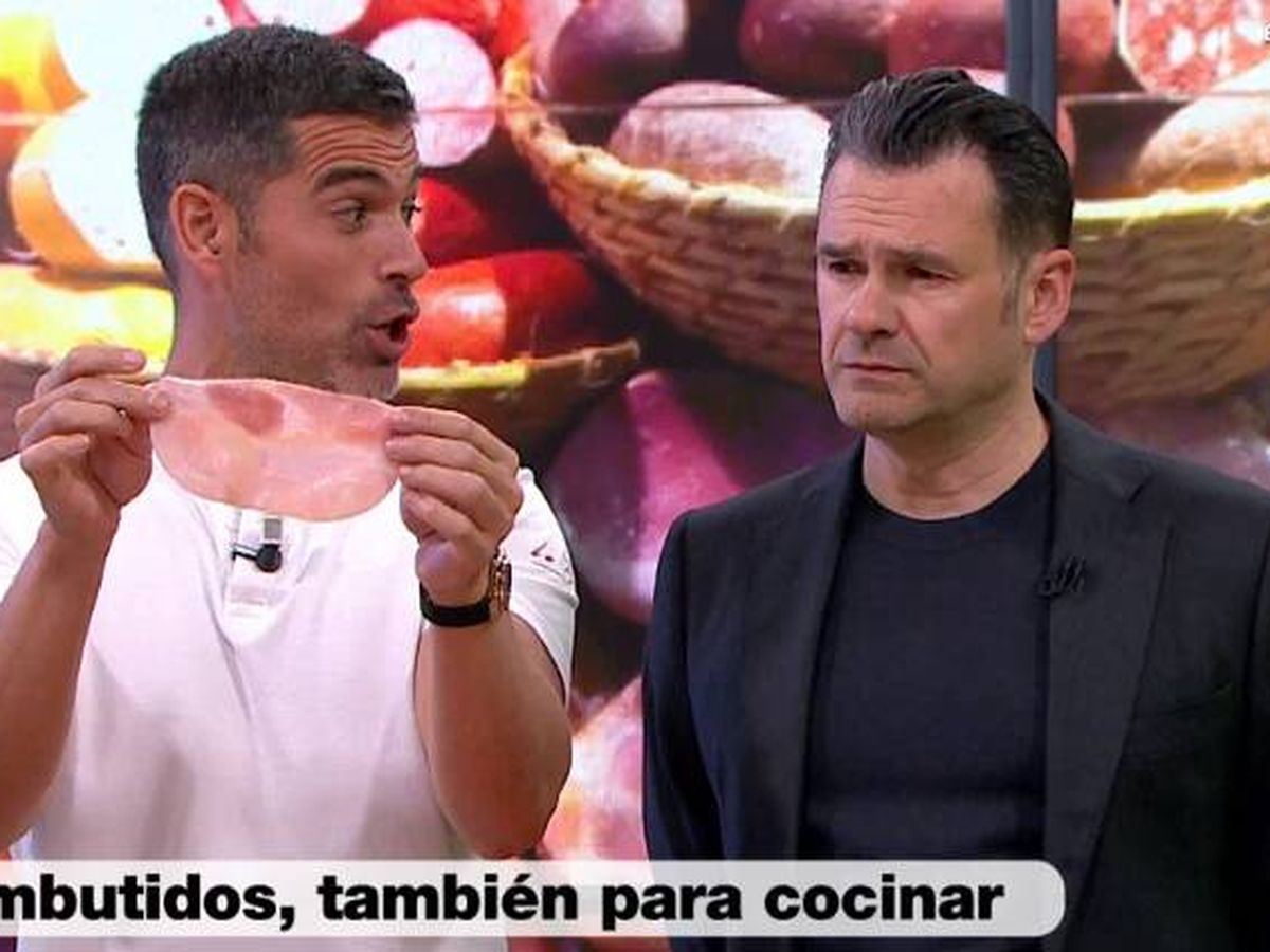 Foto: El nutricionista Pablo Ojeda junto a Iñaki López en 'Más vale tarde'. (Atresmedia)