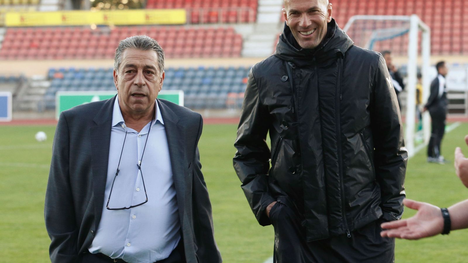 Foto: Alain Migliaccio, junto a Zidane en Lausanne (Suiza), el pasado 3 de octubre. (Reuters)