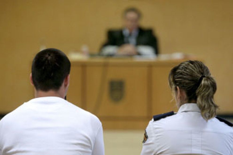 Foto: Jueces y fiscales retuercen la ley para esquivar a los jurados populares