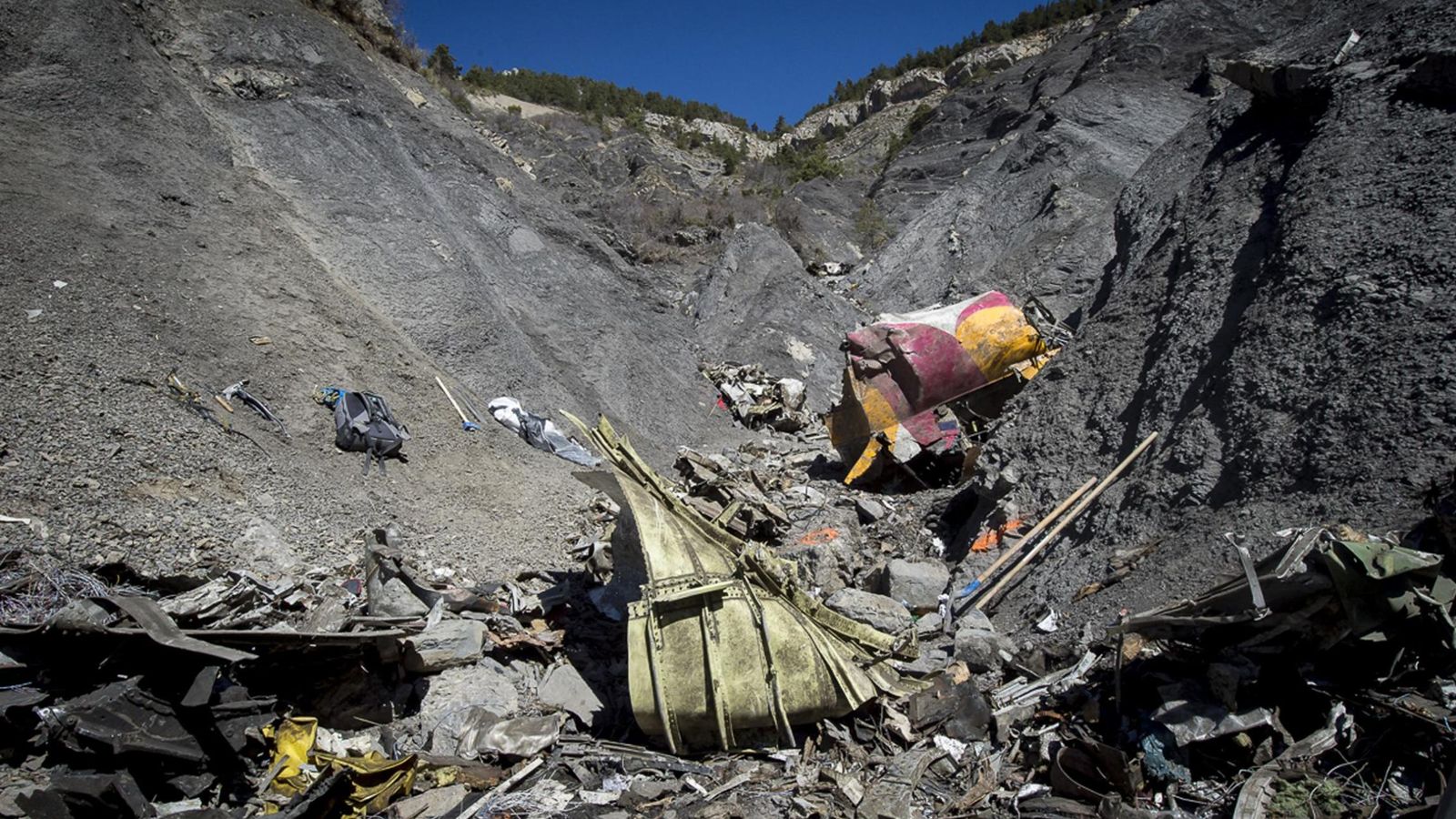 Foto: Restos del Airbus de Germanwings que se estrelló contra los Alpes franceses. (Reuters)