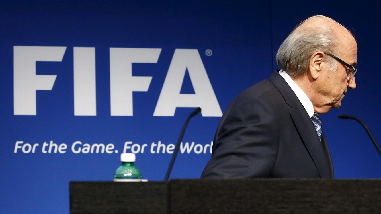 Foto: Sepp Blatter tras su dimisión. (Reuters)