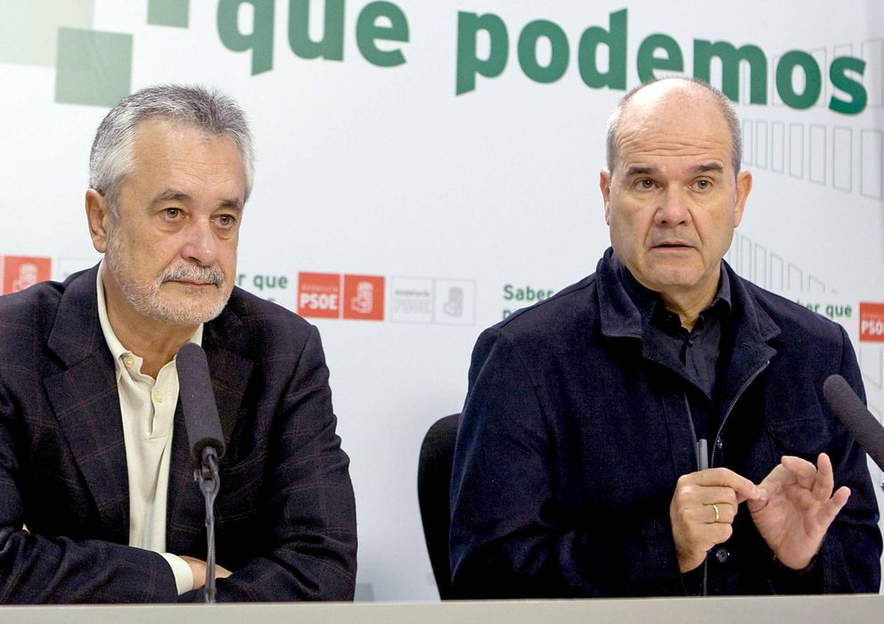 Foto: José Antonio Griñán junto a Manuel Chaves (Efe).