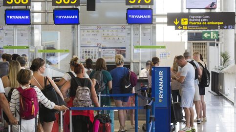 La huelga en Ryanair y EasyJet obliga a cancelar 26 vuelos en plena operación salida