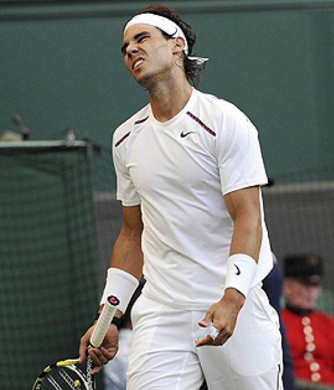 Foto: Rafa Nadal completa en 2012 un decálogo de lesiones que hacen tambalear su carrera
