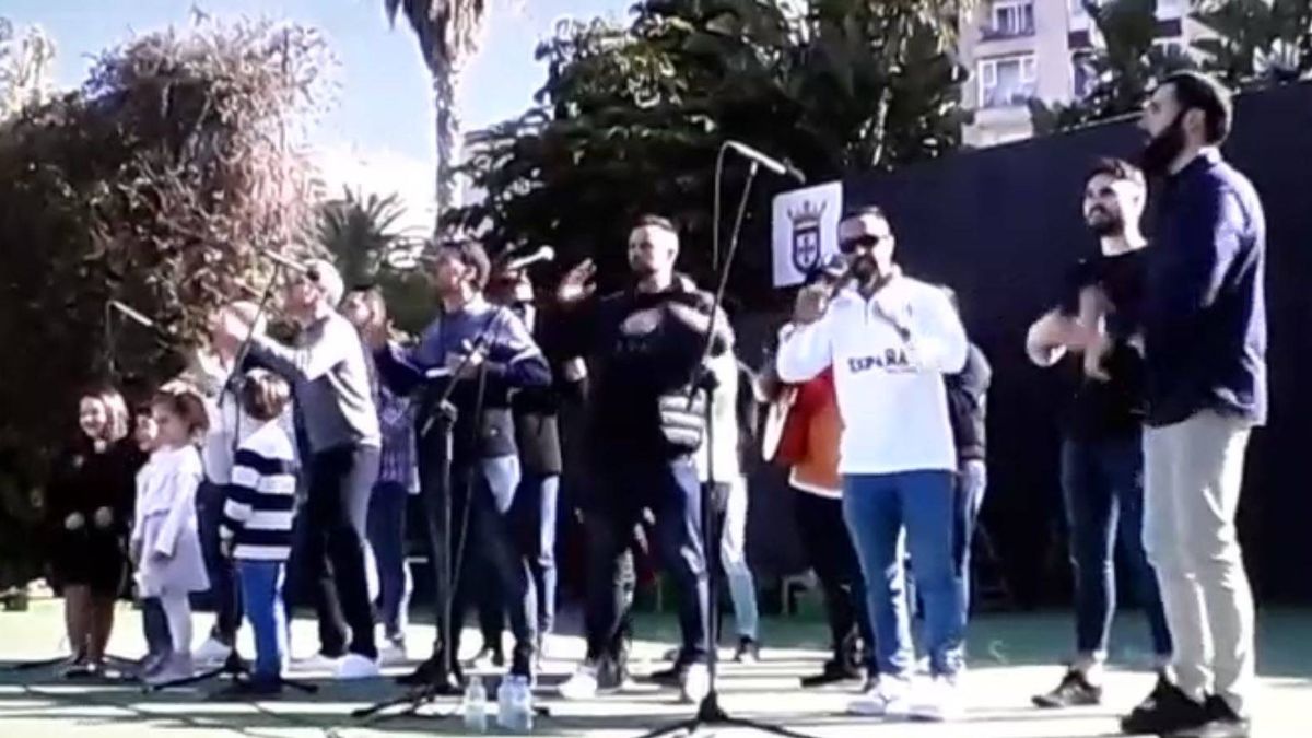 La chirigota que amenaza con incendiar Ceuta: "Los moros vienen pisando fuerte"
