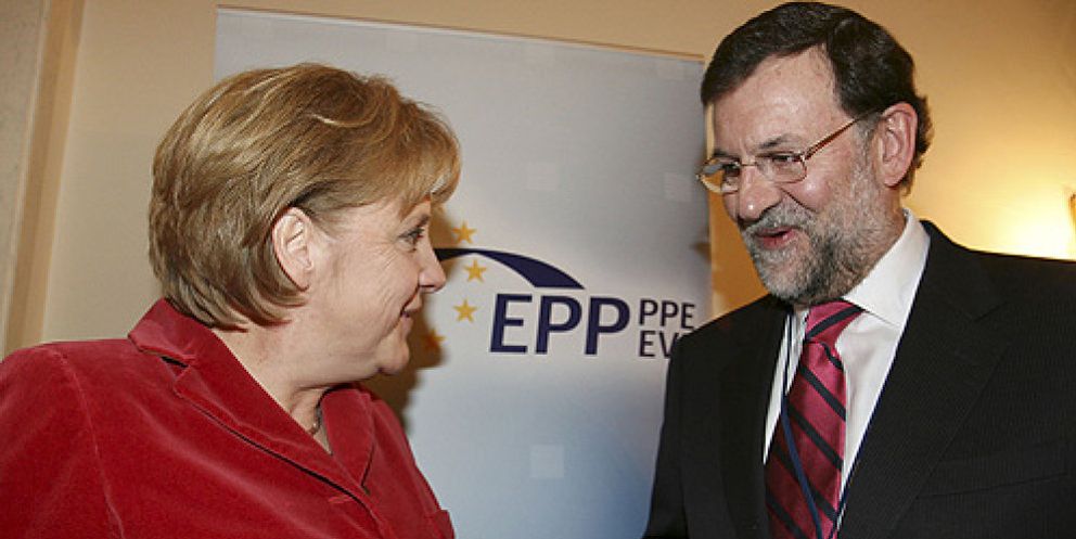 Foto: Merkel y Sarkozy citan a Rajoy la víspera de la crucial cumbre para salvar el euro