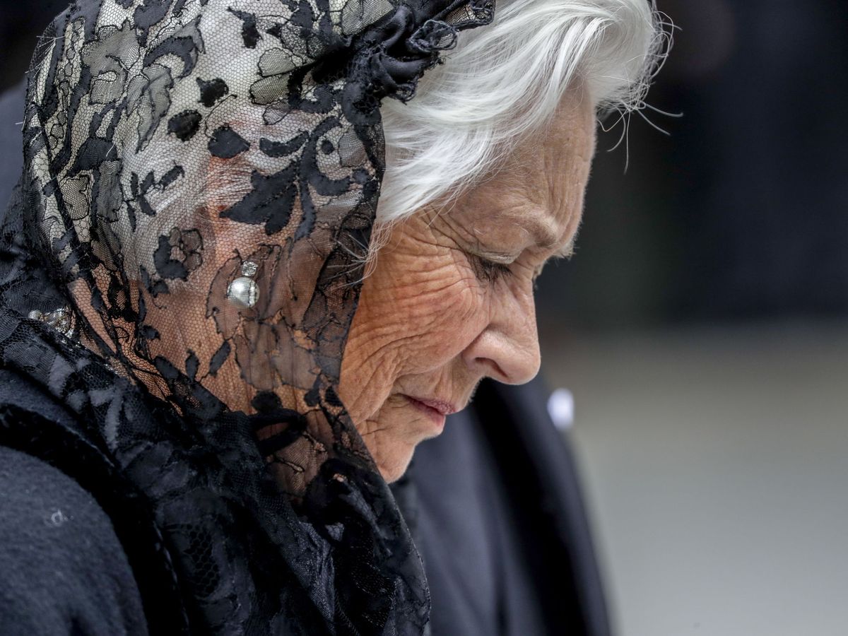 Foto: La reina Paola, en el funeral del Gran Duque Jean. (EFE)