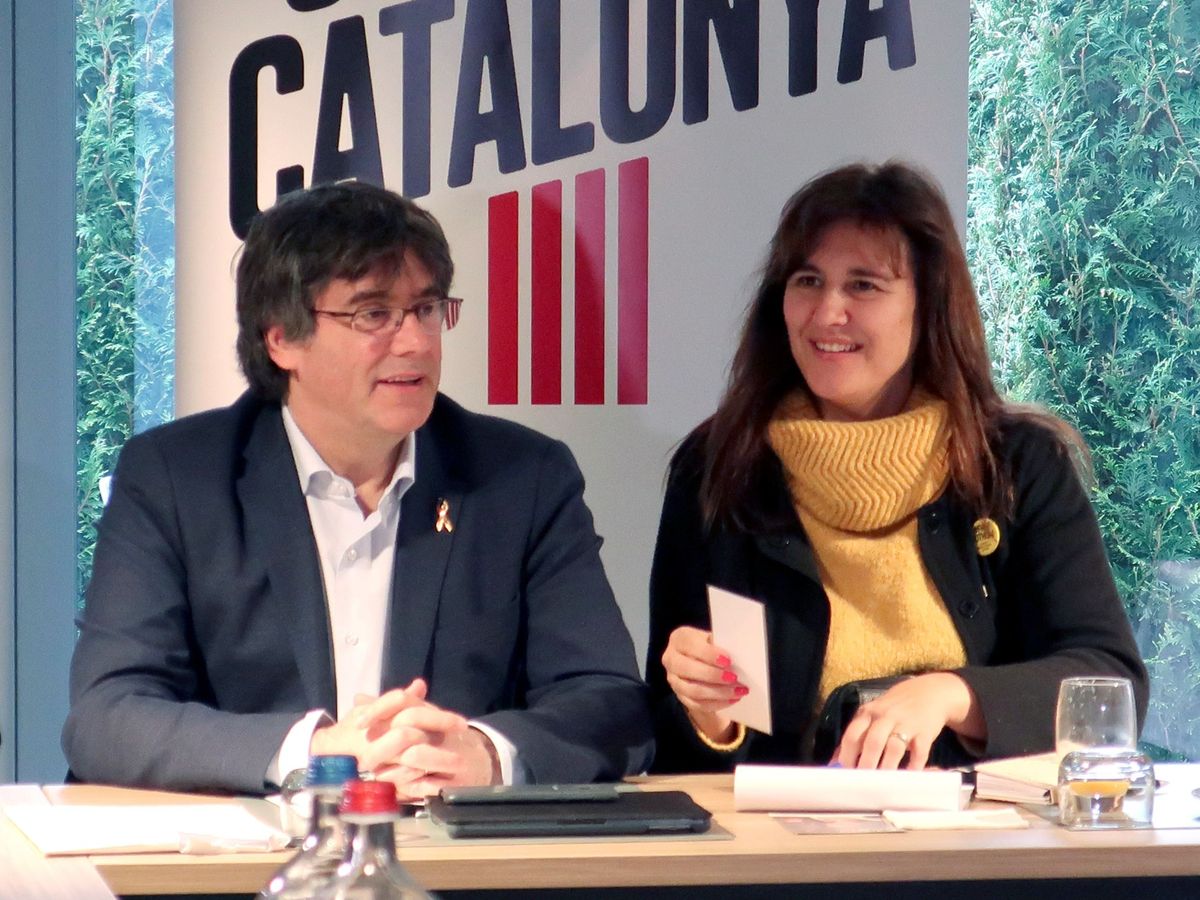 Foto: Carles Puigdemont y Laura Borràs. (EFE)