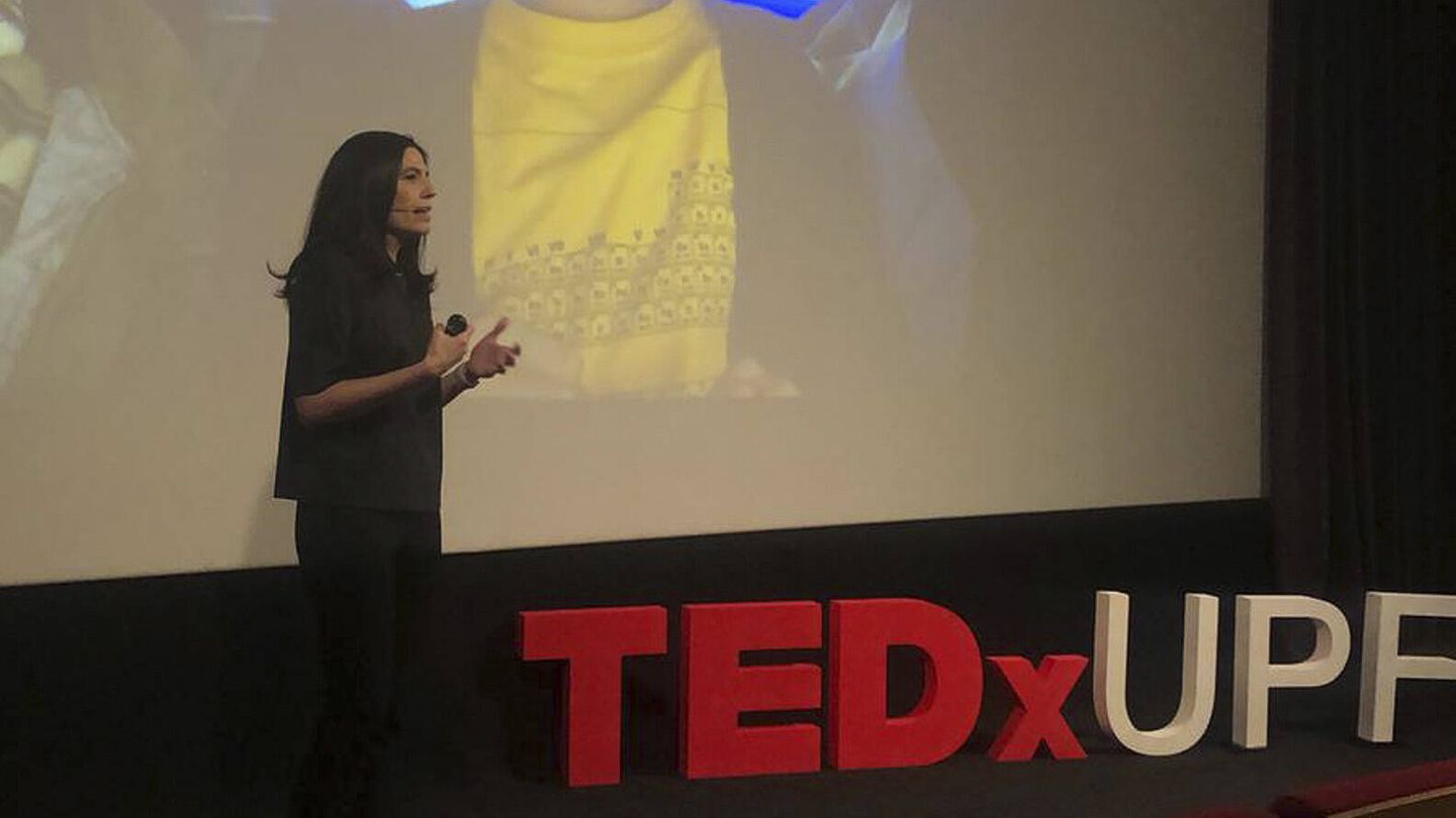 Elena Neira, en el evento 'TEDx UPF'. 