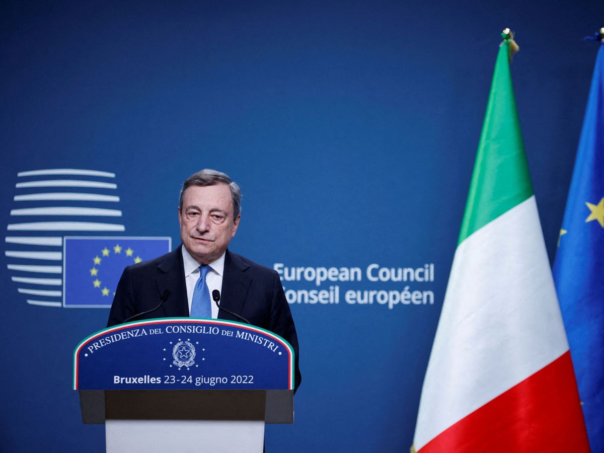 Foto: El primer ministro de Italia, Mario Draghi dimite. (Reuters)