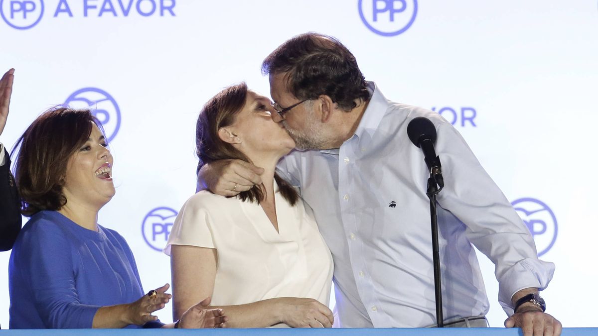 Mariano Rajoy y Viri Fernández: historia de un beso viral tras la victoria en las elecciones