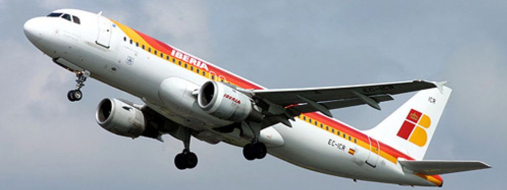 Foto: Iberia presenta un ERE para despedir a 98 personas en Valencia tras perder el 50% de actividad por el AVE