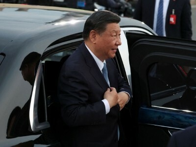 Foto de                                                                                         La otra agenda china: por qué Xi vino a hablar de Tesla y coches eléctricos                                            
