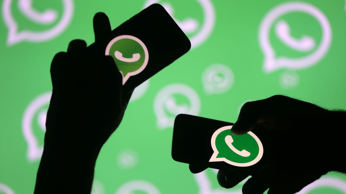 El modo oscuro de WhatsApp, más cerca: por ahora hay que conformarse con este apaño