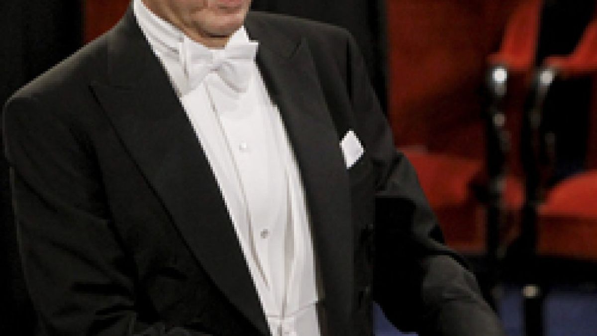 Vargas Llosa recibe el Nobel de Literatura