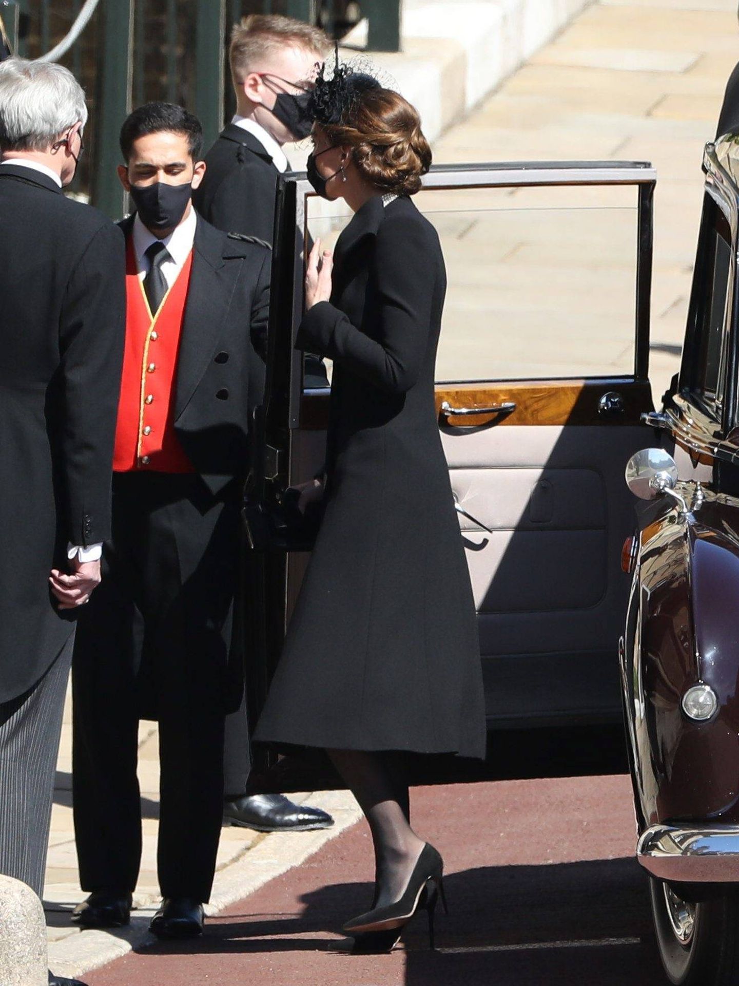 La duquesa de Cambridge, a la llegada a la capilla de San Jorge. (Cordon Press)