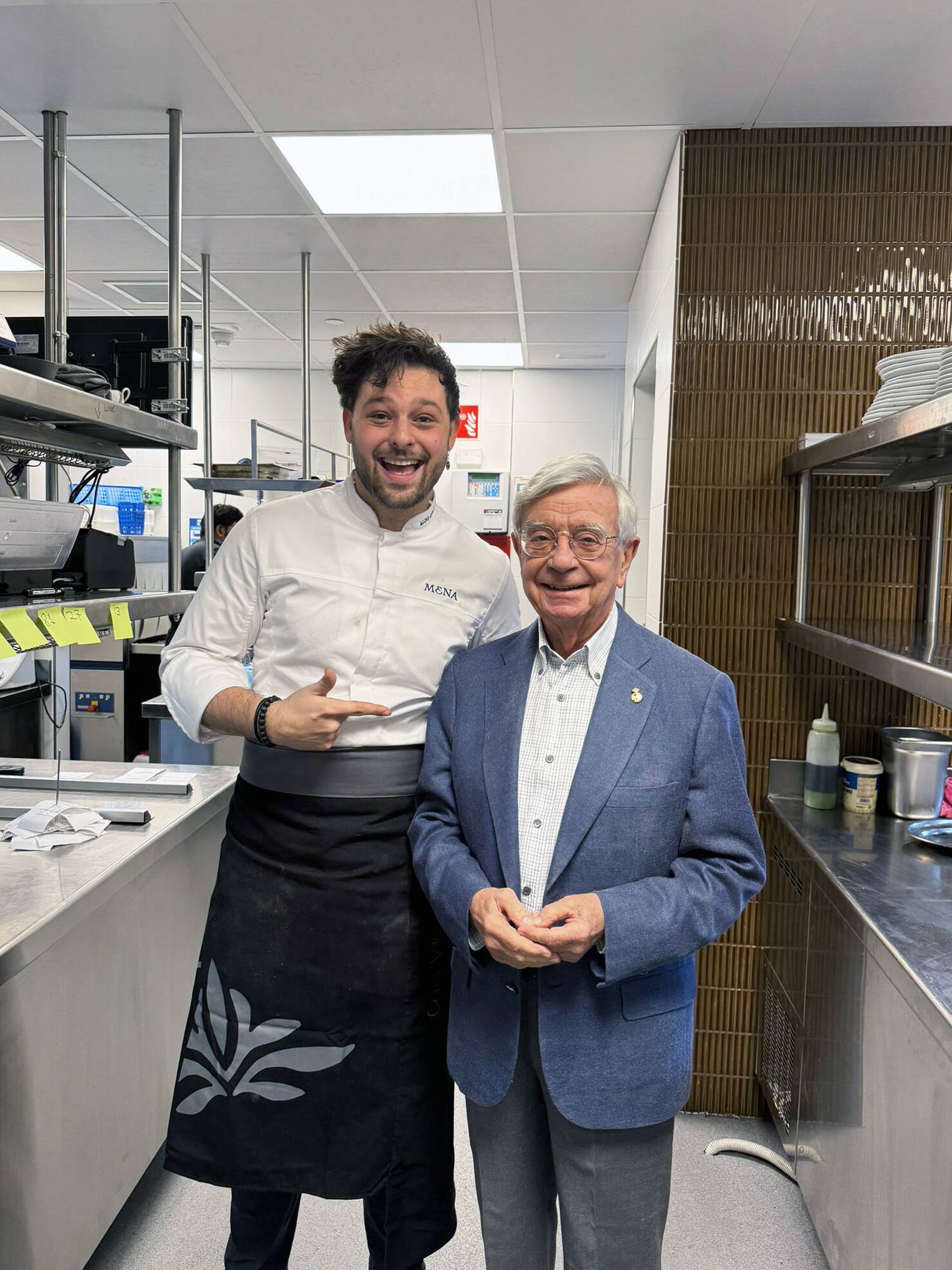 Rafael Ansón con Aldo Sebastianelli, chef del restaurante Mena en La Finca Grand Café. (Rafael Ansón)