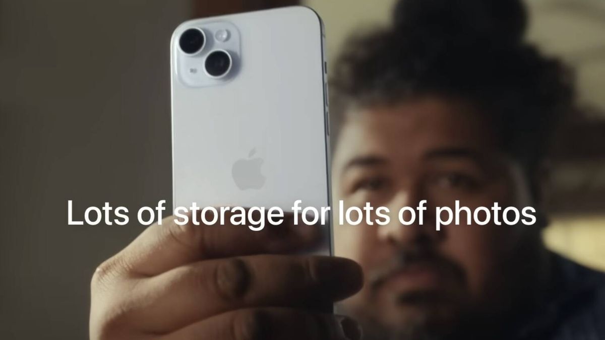 "Don't Let Me Go": el polémico anuncio de Apple para ensalzar la memoria de los iPhone 15