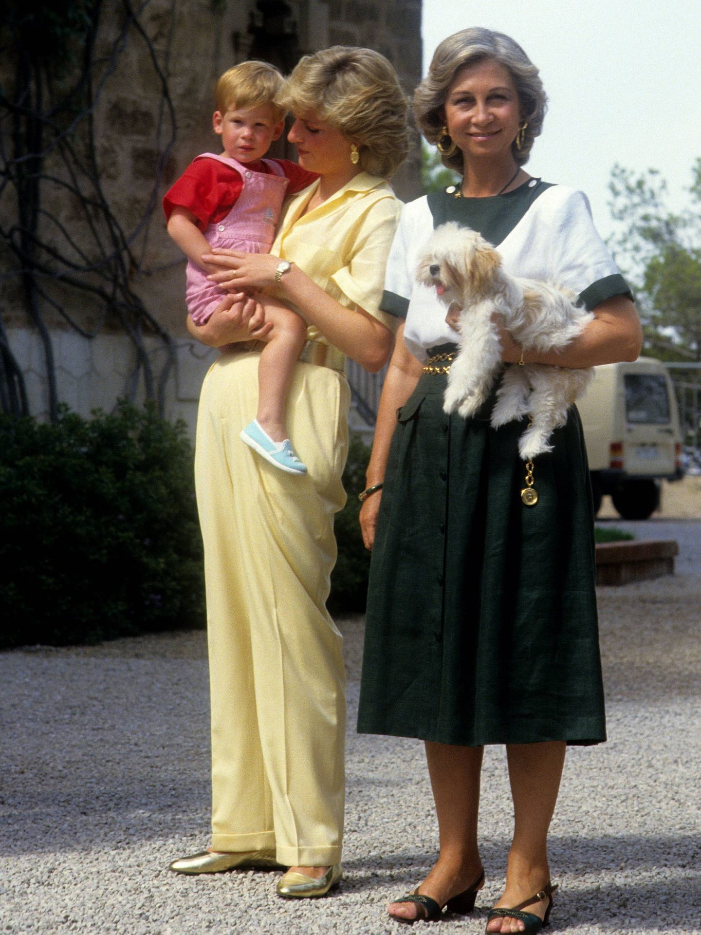 Diana de Gales y la reina Sofía, en Palma de Mallorca. (Cordon Press)