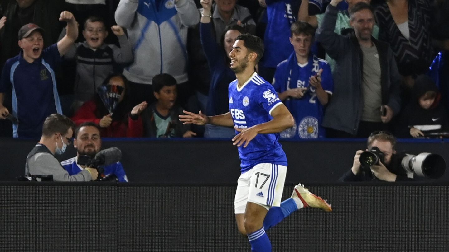 Ayoze Pérez celebra un gol en el Leicester. (REUTERS/Peter Powell)
