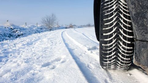 Cómo evitar que la nieve nos deje tirados en una carretera