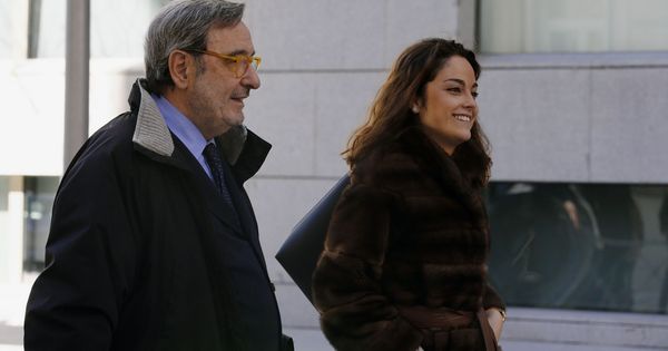 Foto: El expresidente de Catalunya Caixa Narcís Serra a su salida de la Audiencia Nacional. (EFE)