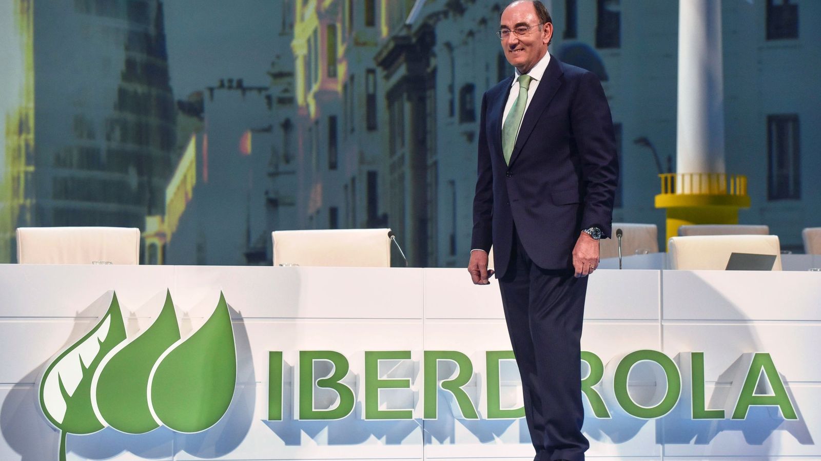 Foto: El presidente de Iberdrola, Ignacio Galán, a su llegada a la junta general de accionistas. (EFE)