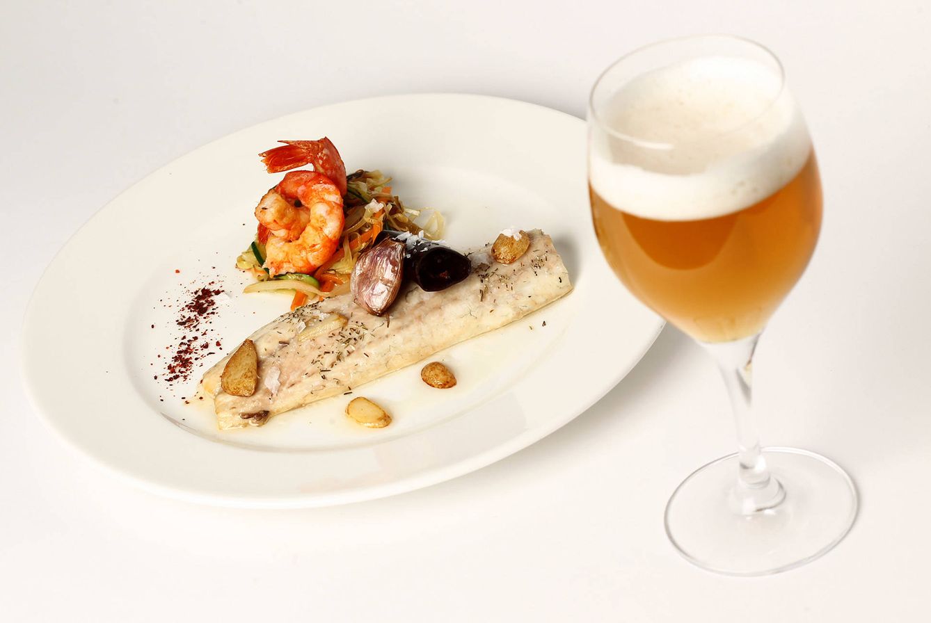 La ligera suavidad de la cerveza respeta los intensos sabores de los crustáceos en muchas de sus preparaciones.