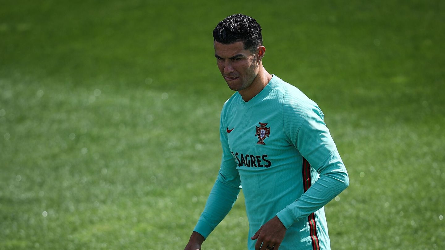 Cristiano Ronaldo, en un entrenamiento con Portugal. (EFE/Rodrigo Antunes)