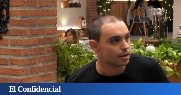 Se queda embobado con Matías mientras su cita lo espera en la barra de ...