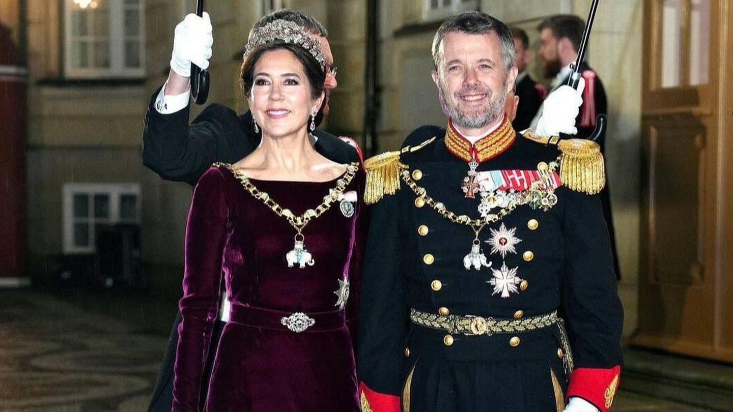 Federico y Mary, llegando a la cena de Año Nuevo. (Casa Real de Dinamarca)