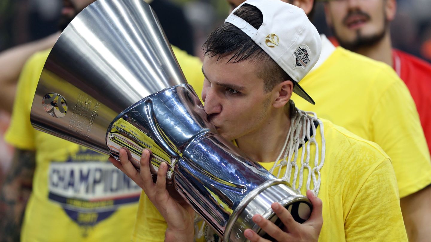 Bogdan Bogdanovic ganó la Euroliga con el Fenerbahçe la temporada pasada. (EFE)