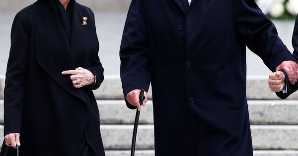 Foto: Don Juan Carlos y doña Sofía en el funeral del gran duque Jean de Luxemburgo. (Reuters)