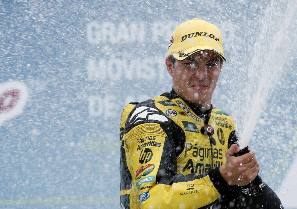 Foto: Maverick Viñales celebra su victoria en Moto2 en el GP de Aragón (Reuters).
