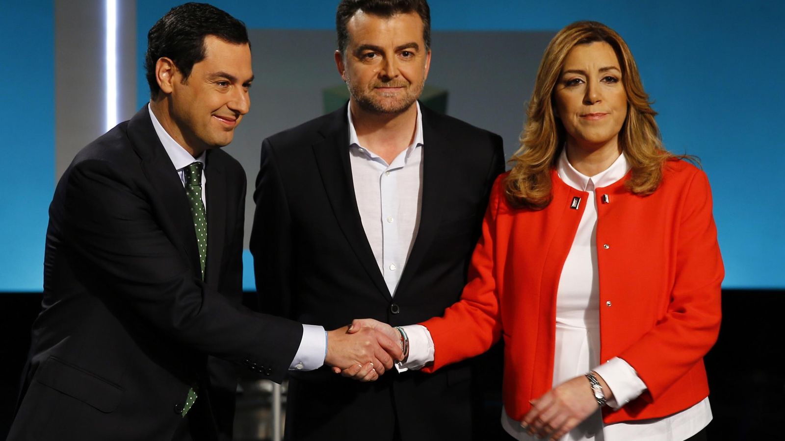 Foto: Moreno y Díaz se dan la mano antes de un debate televisado (Reuters)