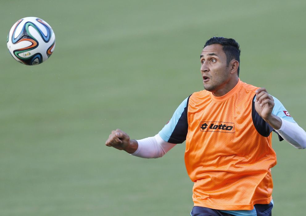 Foto: Keylor Navas durante un entrenamiento con Costa Rica en el Mundial de Brasil (Efe).
