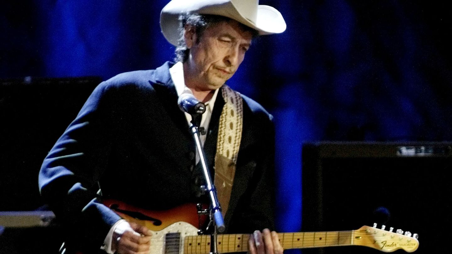 Bob Dylan, durante un concierto en 2004. (Reuters)