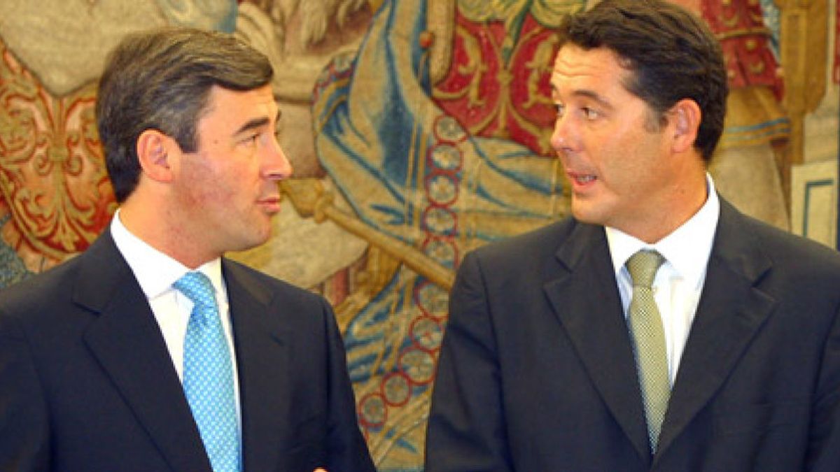 Los ex ministros Michavila y Acebes fusionan sus dos despachos de abogados