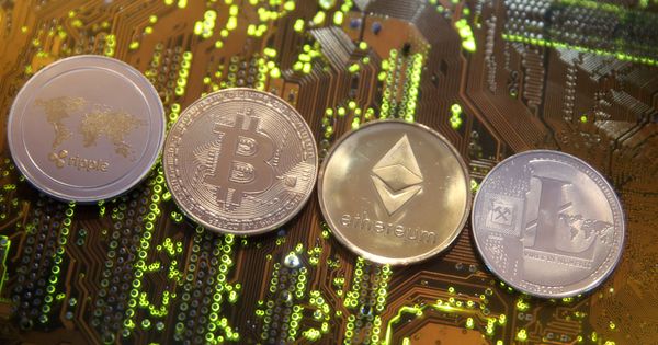 Foto: Representaciones del ripple, del bitcoin, del ethereum y del litecoin. (Reuters)