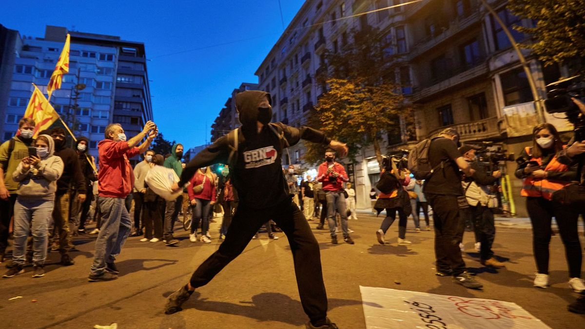 Cientos de antidisturbios viajan a Cataluña para controlar las protestas por el caso Torra