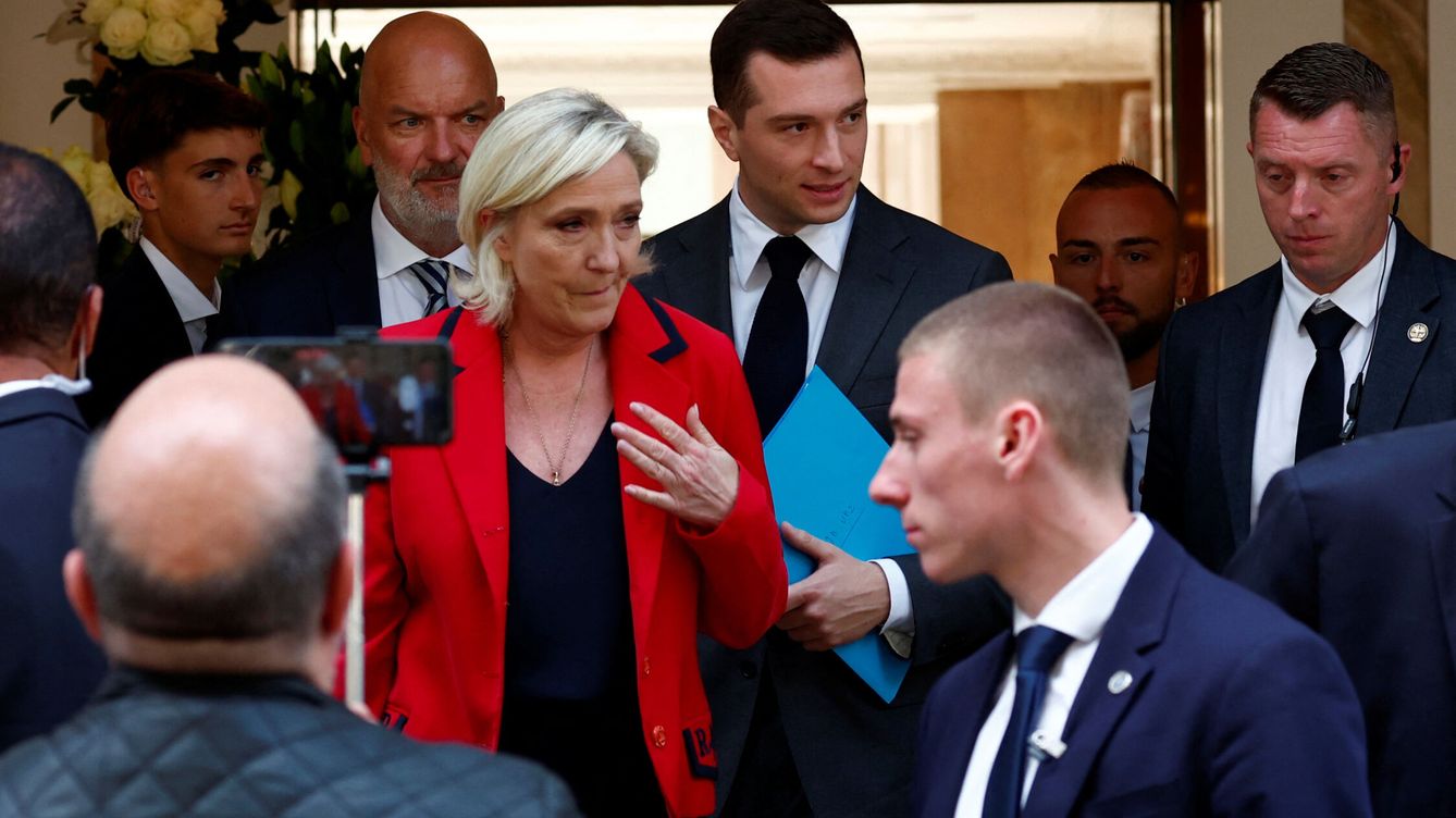 Foto: Marine Le Pen y Jordan Bardella. (Reuters/Gonzalo Fuentes)