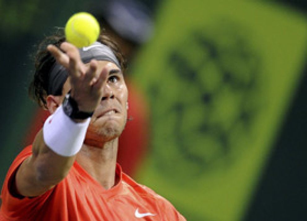 Foto: Nadal cumple ante Gulbis y alcanza las semifinales del torneo de Doha